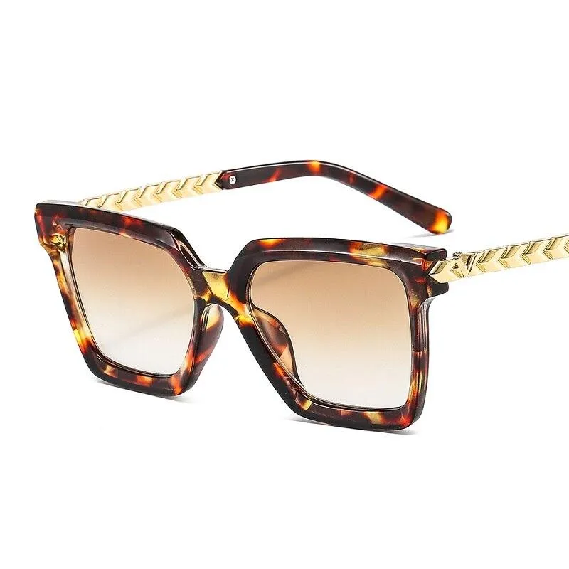 2021 New Fashion Cat Eye Sunglasses Women Men Leopard Black Gradient Lens Metal Luxury Frame Brand Designer Square Sunglasses
