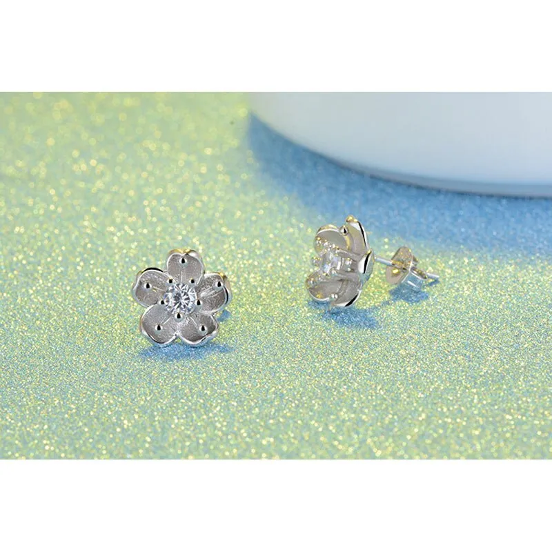 925 Sterling Silver Flower Shaped Earring