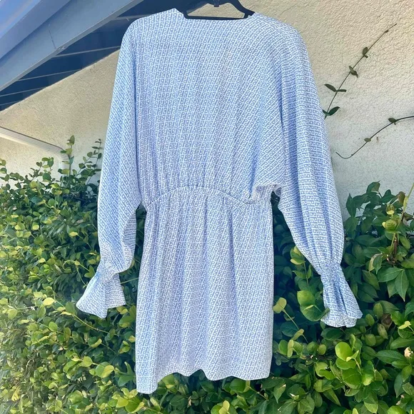 Baum Und Pferdgarten Ariana Dress Light Blue Crepe Size 36 US 6 Small Medium NWT