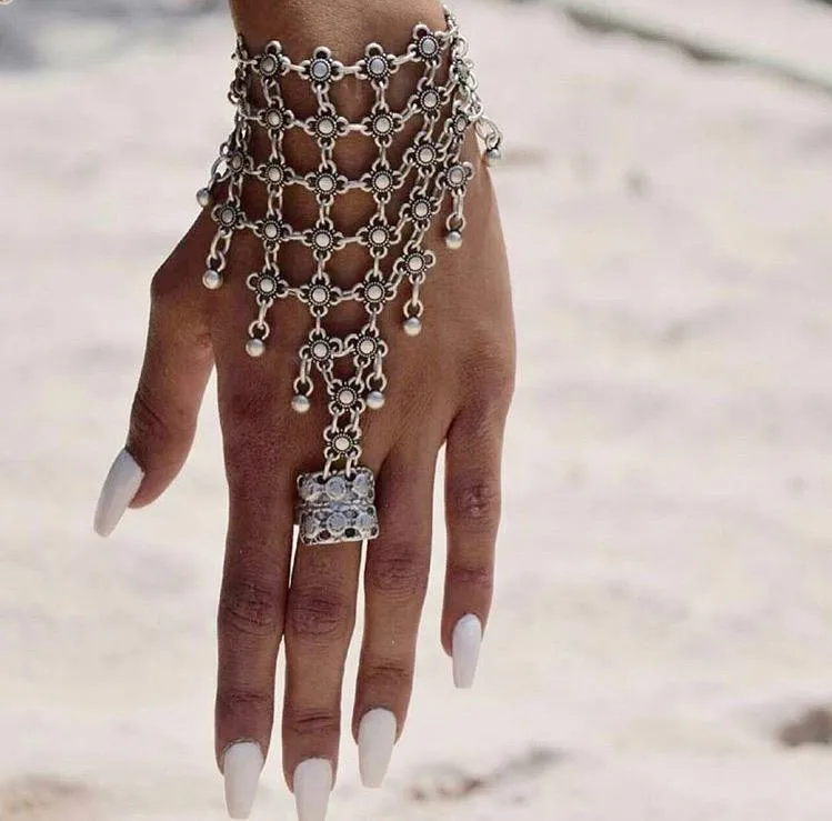 BDV Hand Harness  -  Ring   Bracelet Chain-mail hand piece
