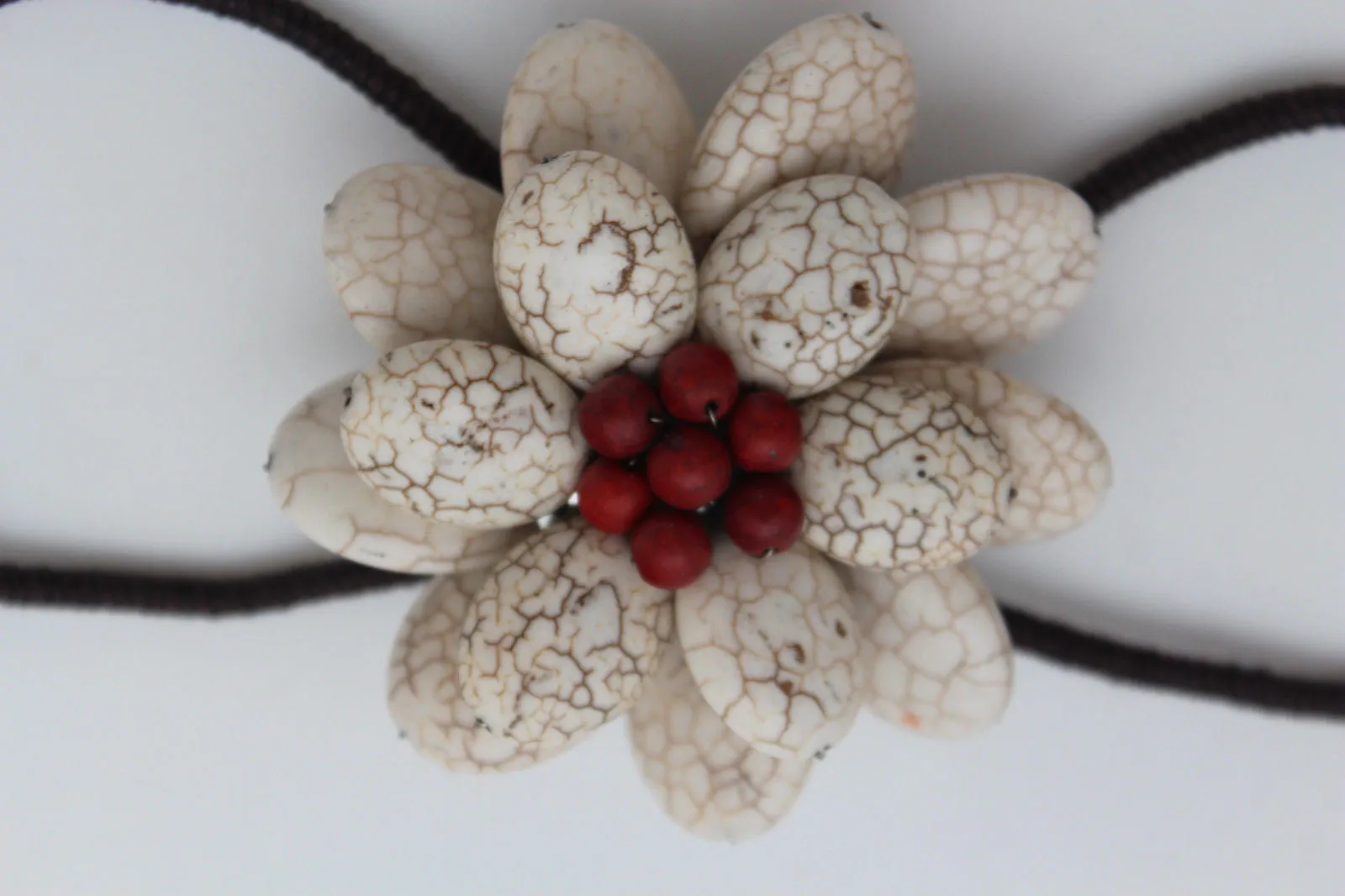 Beaded Flower Bracelet with Elastic Wristband