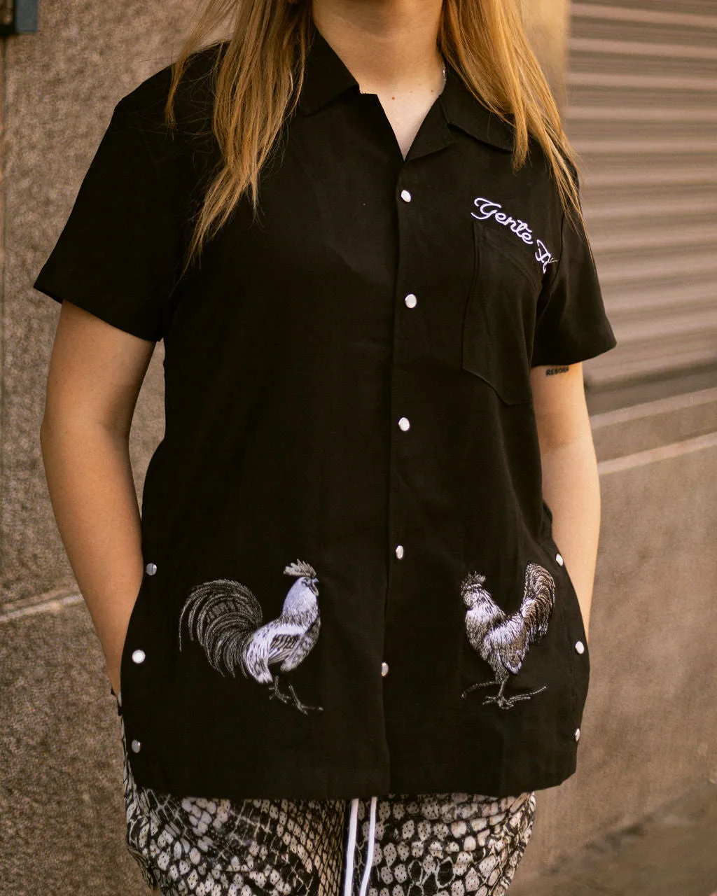 BLACK BUTTON UP SHORT SLEEVE