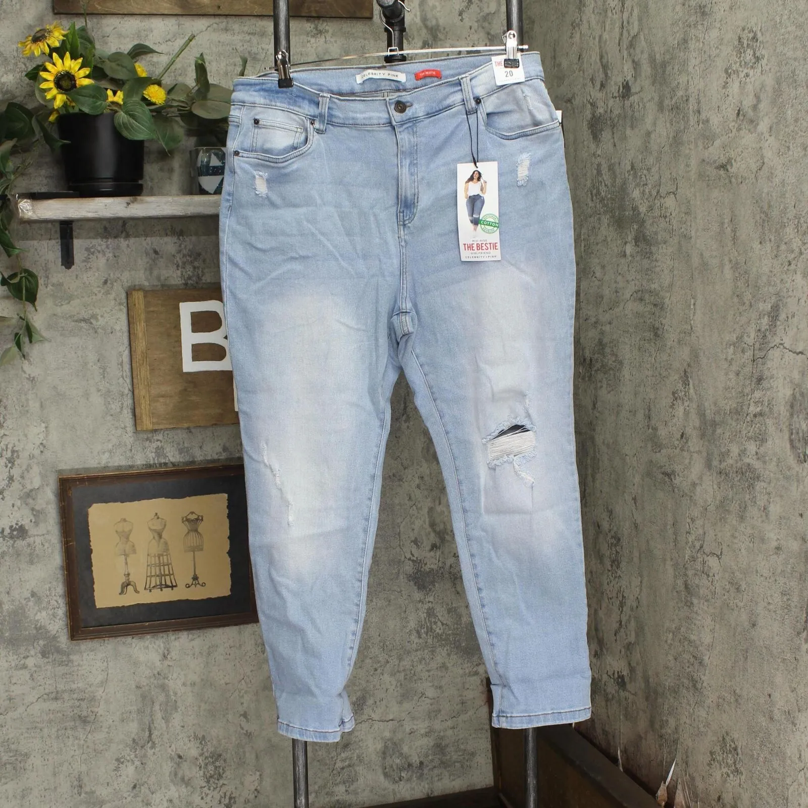Celebrity Pink Womens Trendy Plus Size Cuffed Girlfriend Jeans CX23789BR6