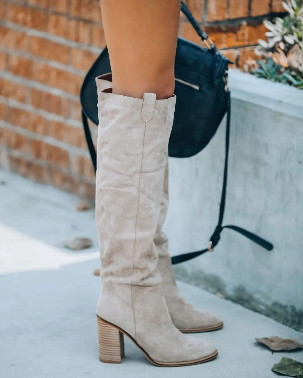Chic Saint Slouch Boot - Grey