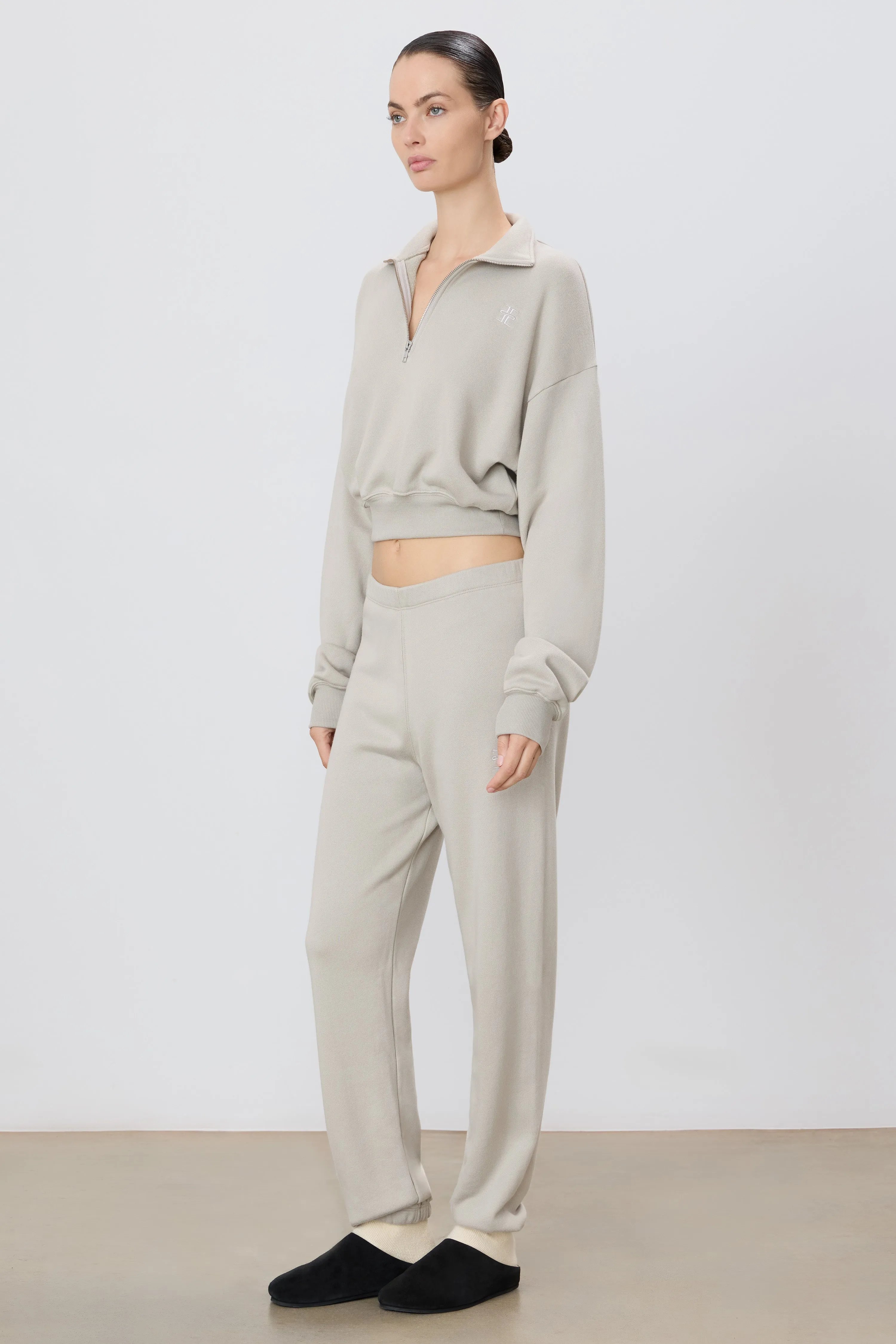 CLASSIC SWEATPANT