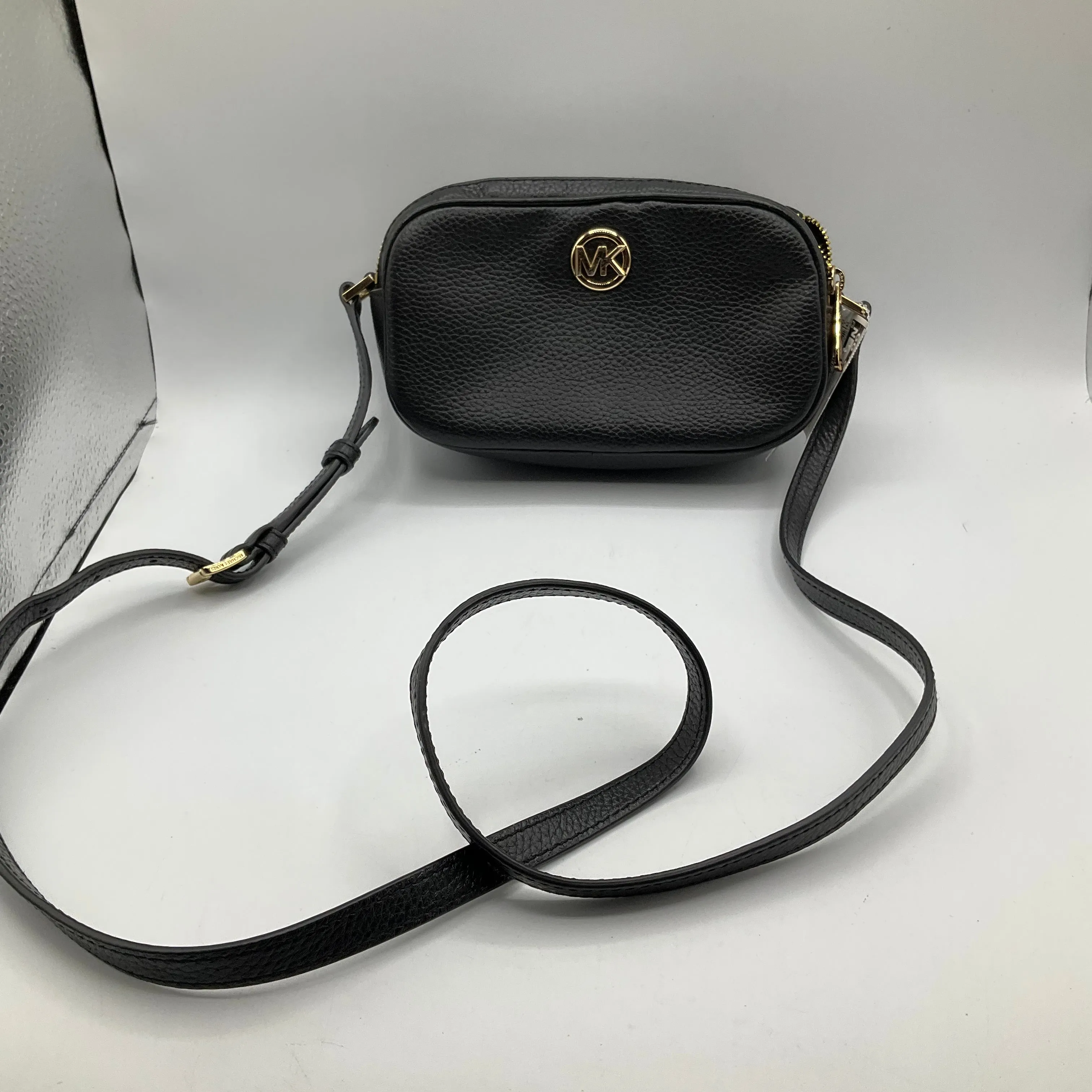 Crossbody Designer By Michael Kors  Size: Small