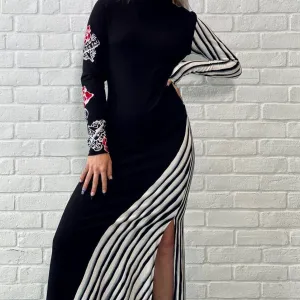 Crowd Dress - Retro Roses Girl