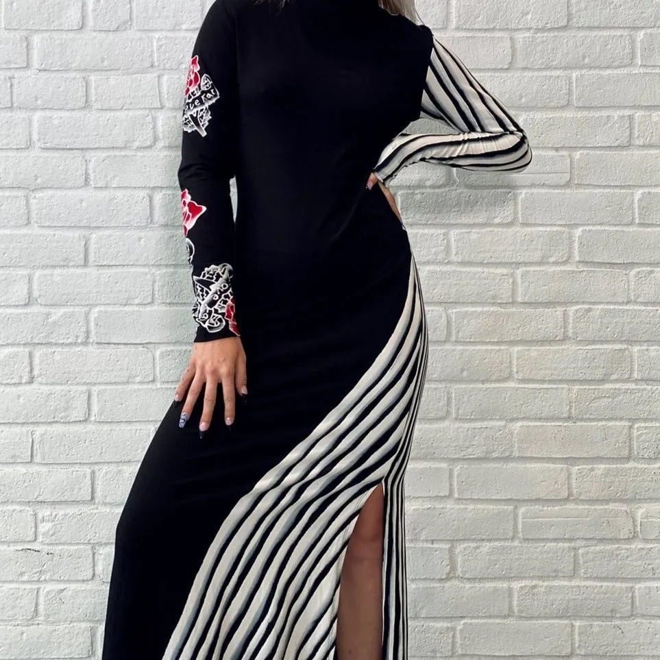 Crowd Dress - Retro Roses Girl