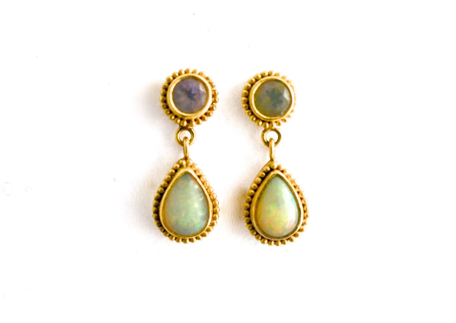 earrings / gold 22k granulation   opals