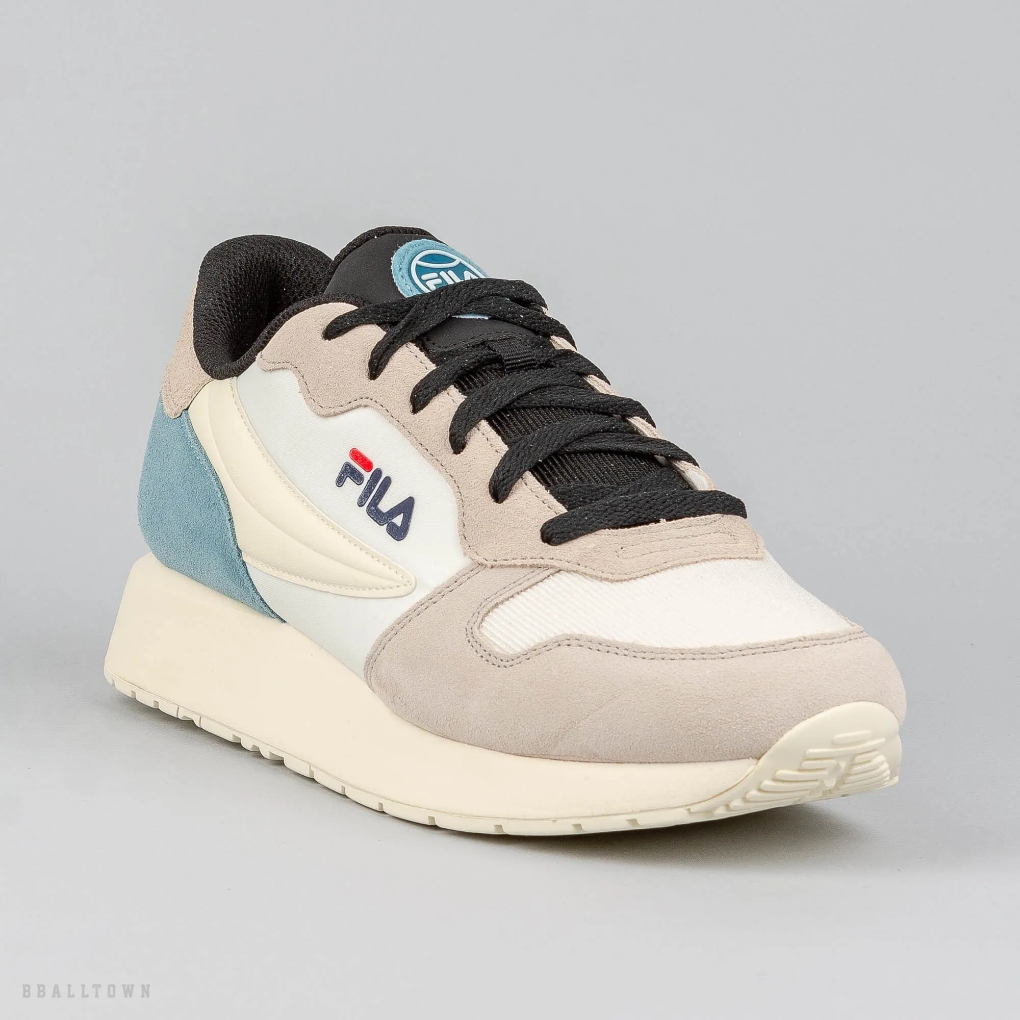 FILA RETROQUE QQ SNOW WHITE / CAMEO BLUE