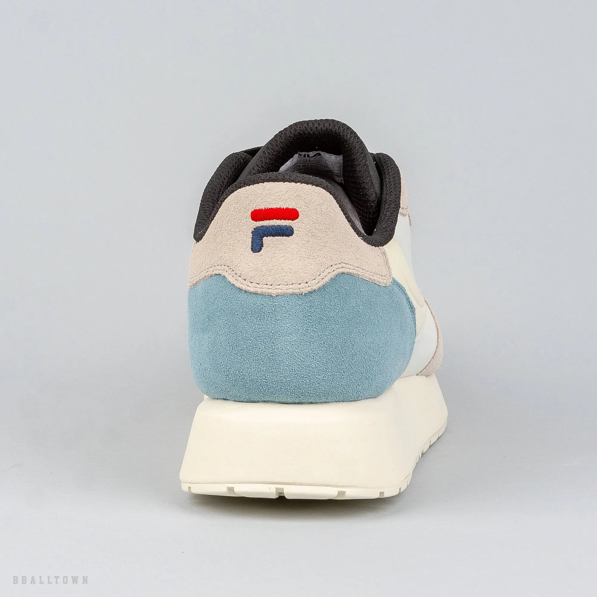 FILA RETROQUE QQ SNOW WHITE / CAMEO BLUE