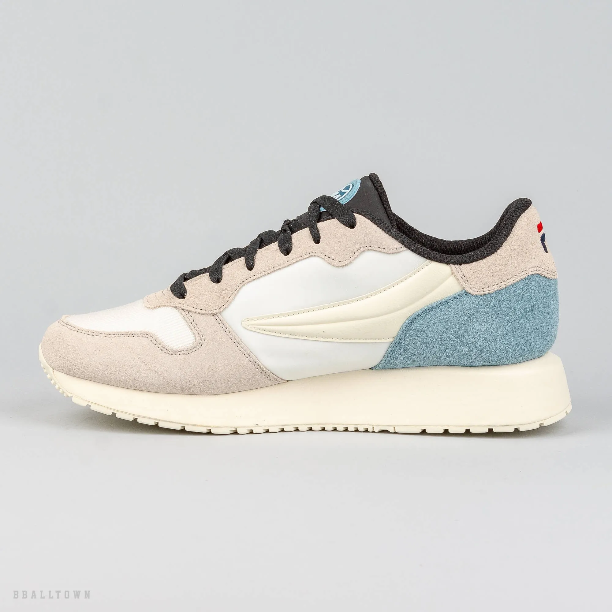FILA RETROQUE QQ SNOW WHITE / CAMEO BLUE