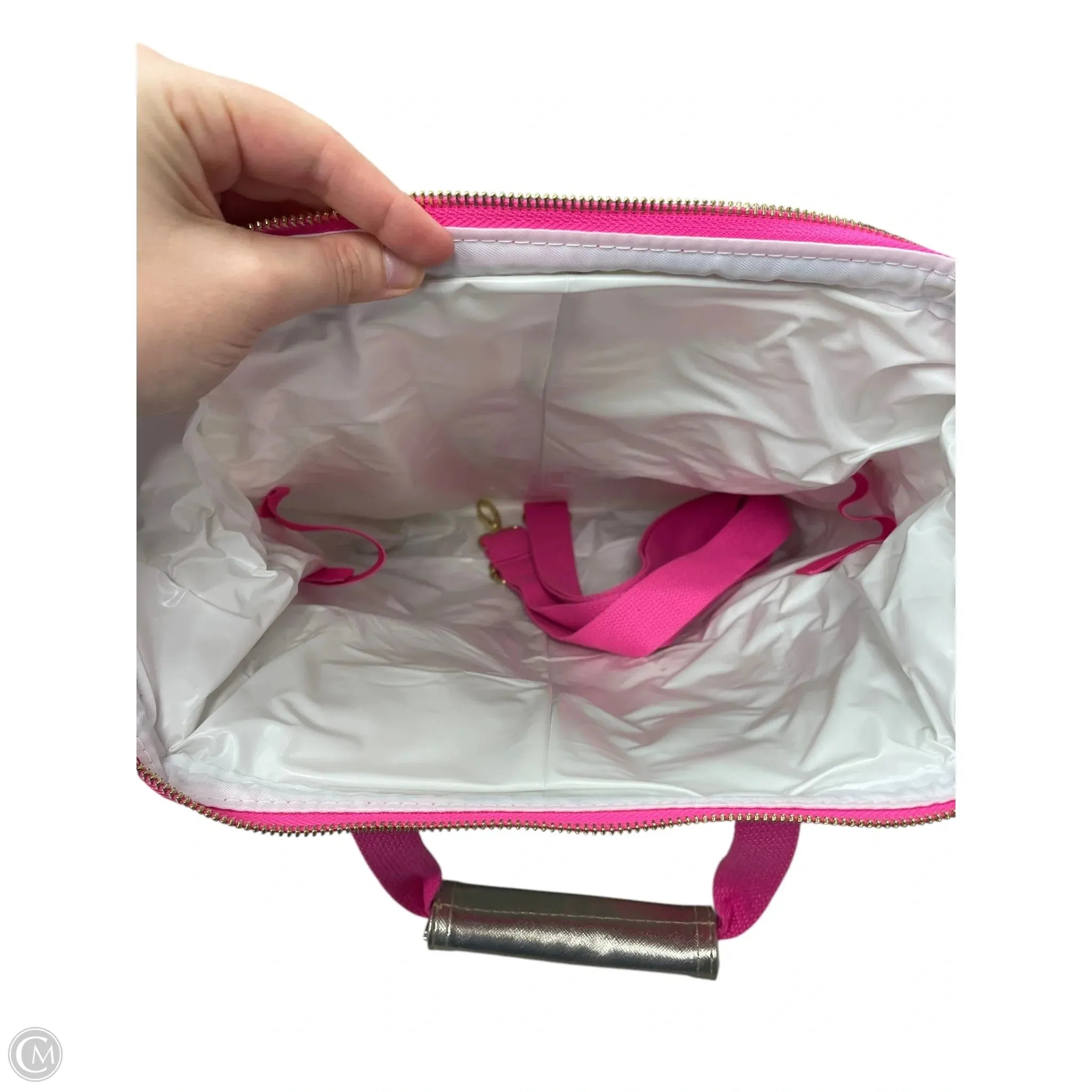 Handbag Designer By Lilly Pulitzer, Size: Medium