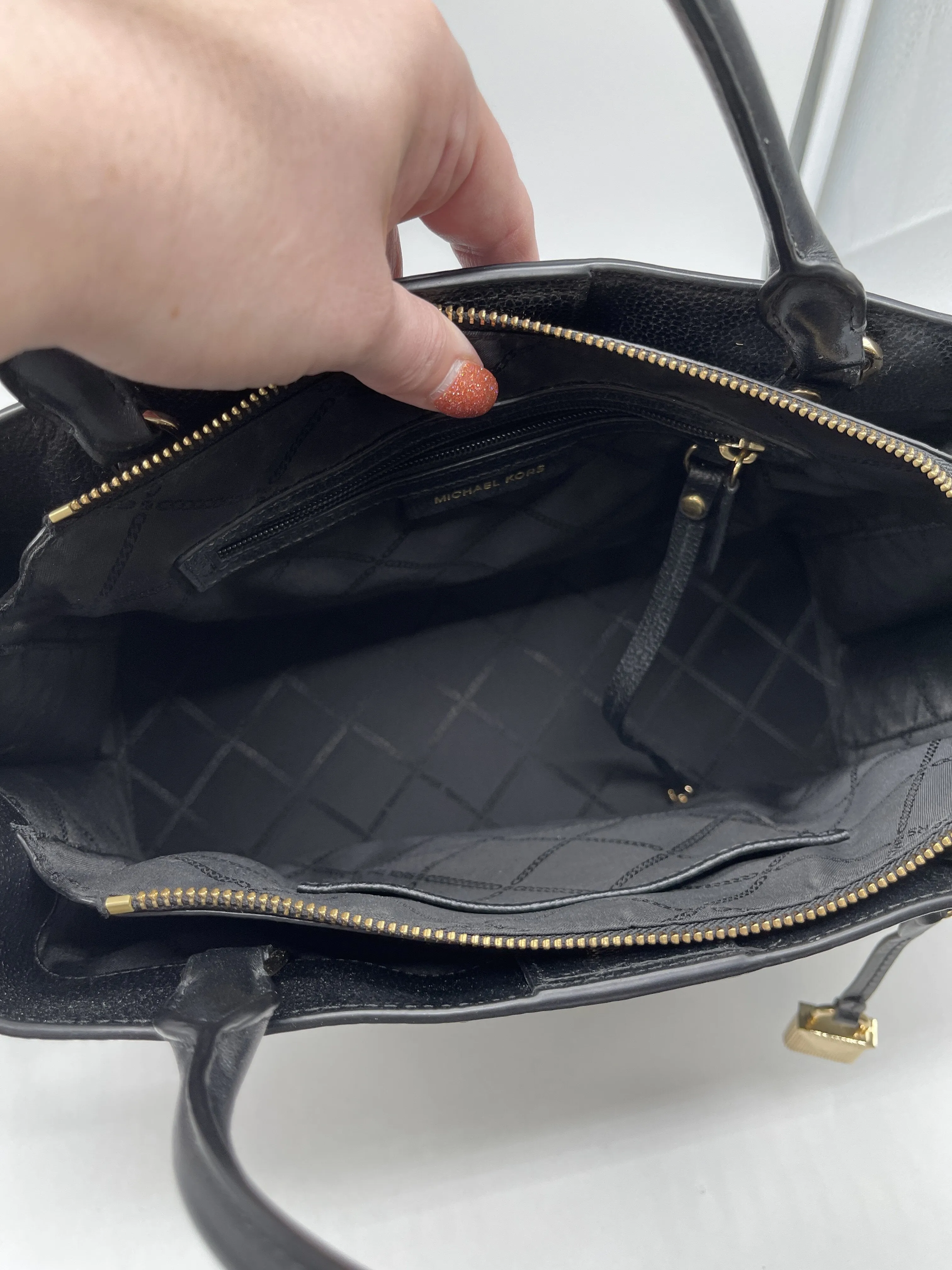 Handbag Designer By Michael Kors  Size: Large
