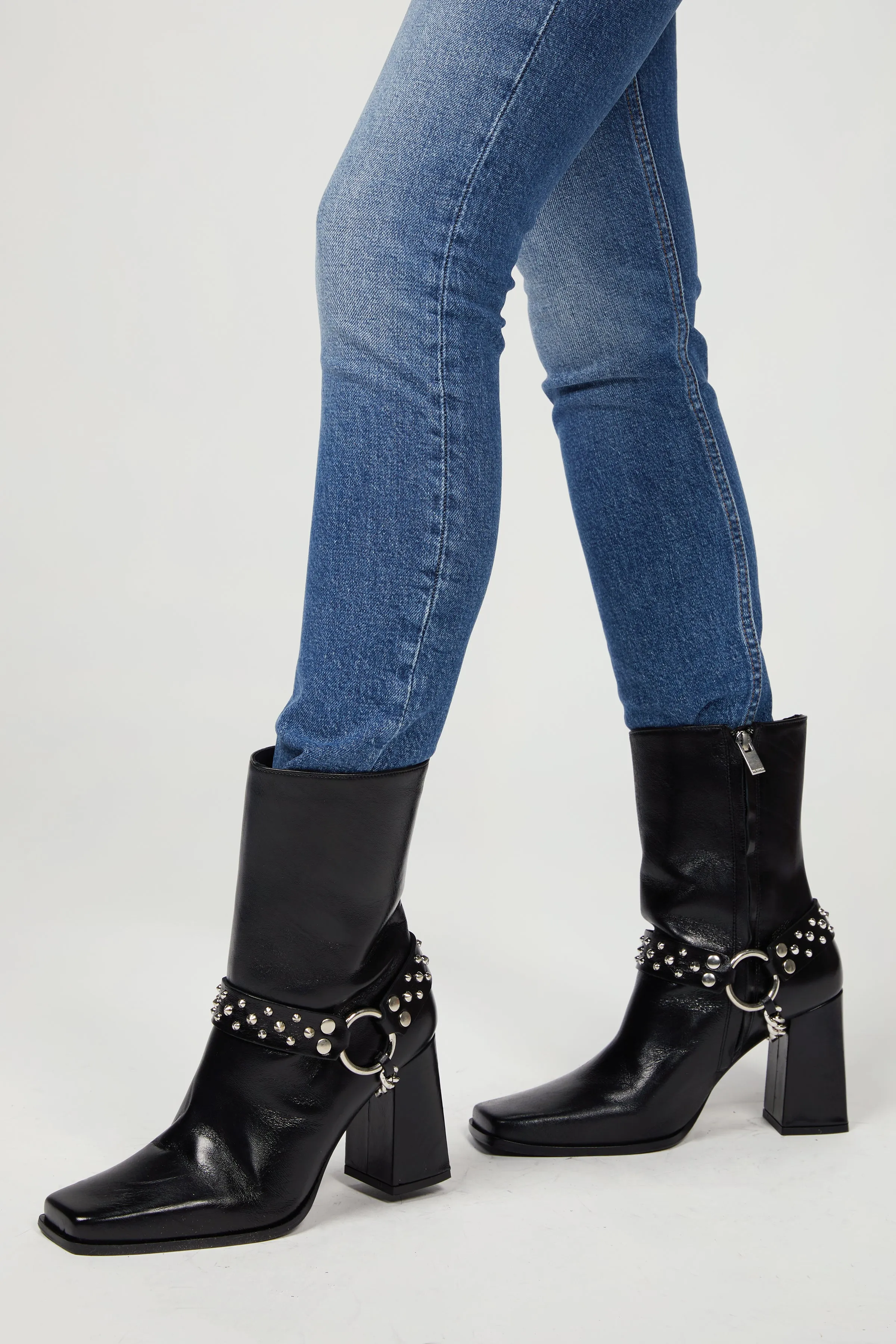 LEATHER ANKLE BOOTS WITH REMOVABLE JEWEL
