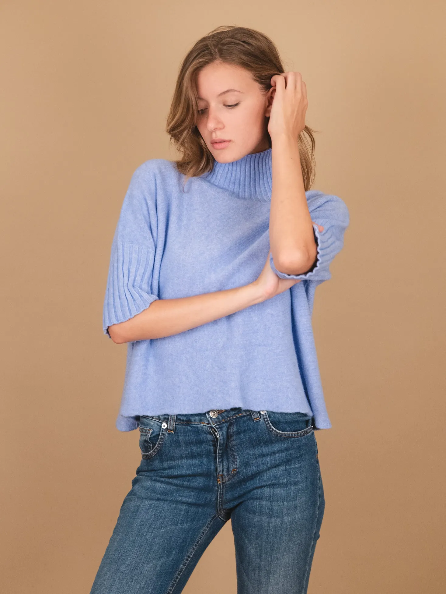 LUPETTO IN MAGLIA OVER CON MANICA TRE QUARTI AZZURRO