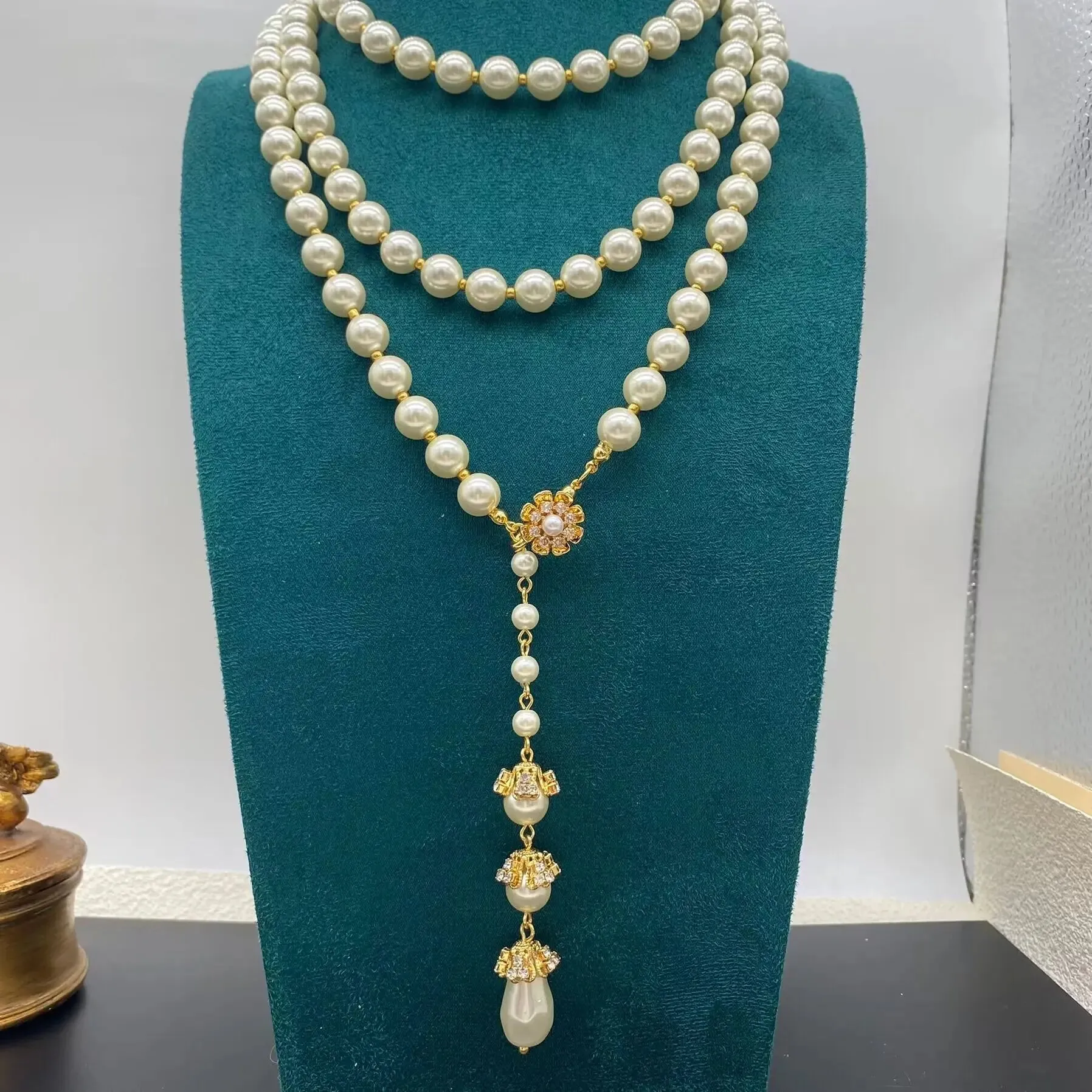 Luxury Vintage Baroque  Pearl Necklace