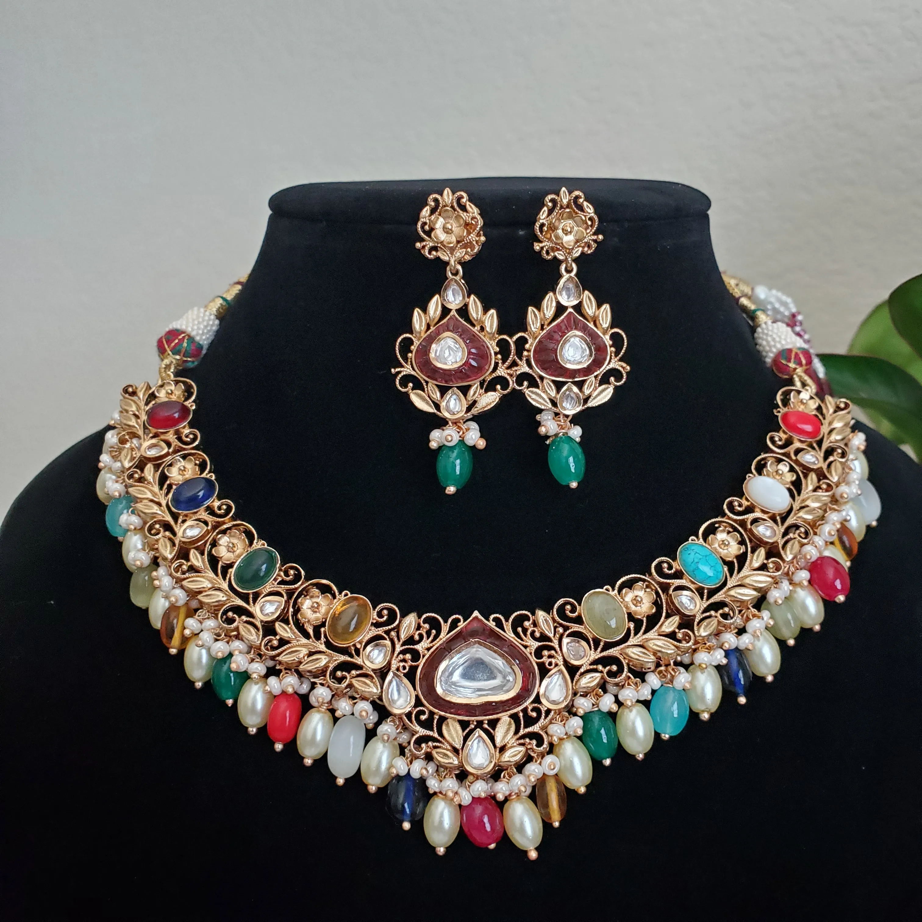 Navratna Necklace Set With Beads A101