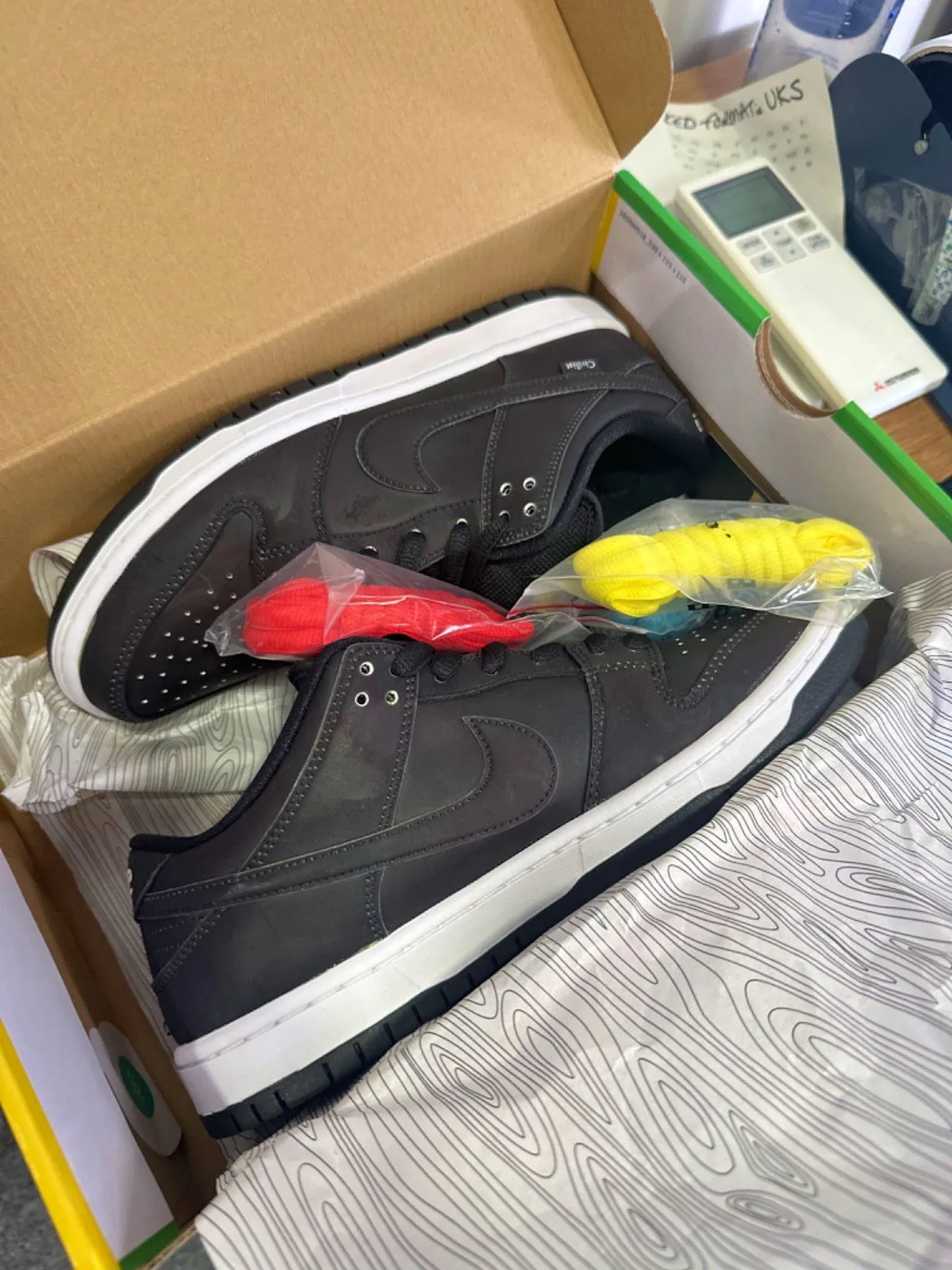 Nike CZ5123 Black SB Dunk Low Pro QS Trainers UK 8.5 👟