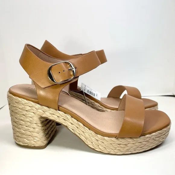 NWT TORRID Two Piece Platform Heeled RopeSole Sandal Size 10.5WW