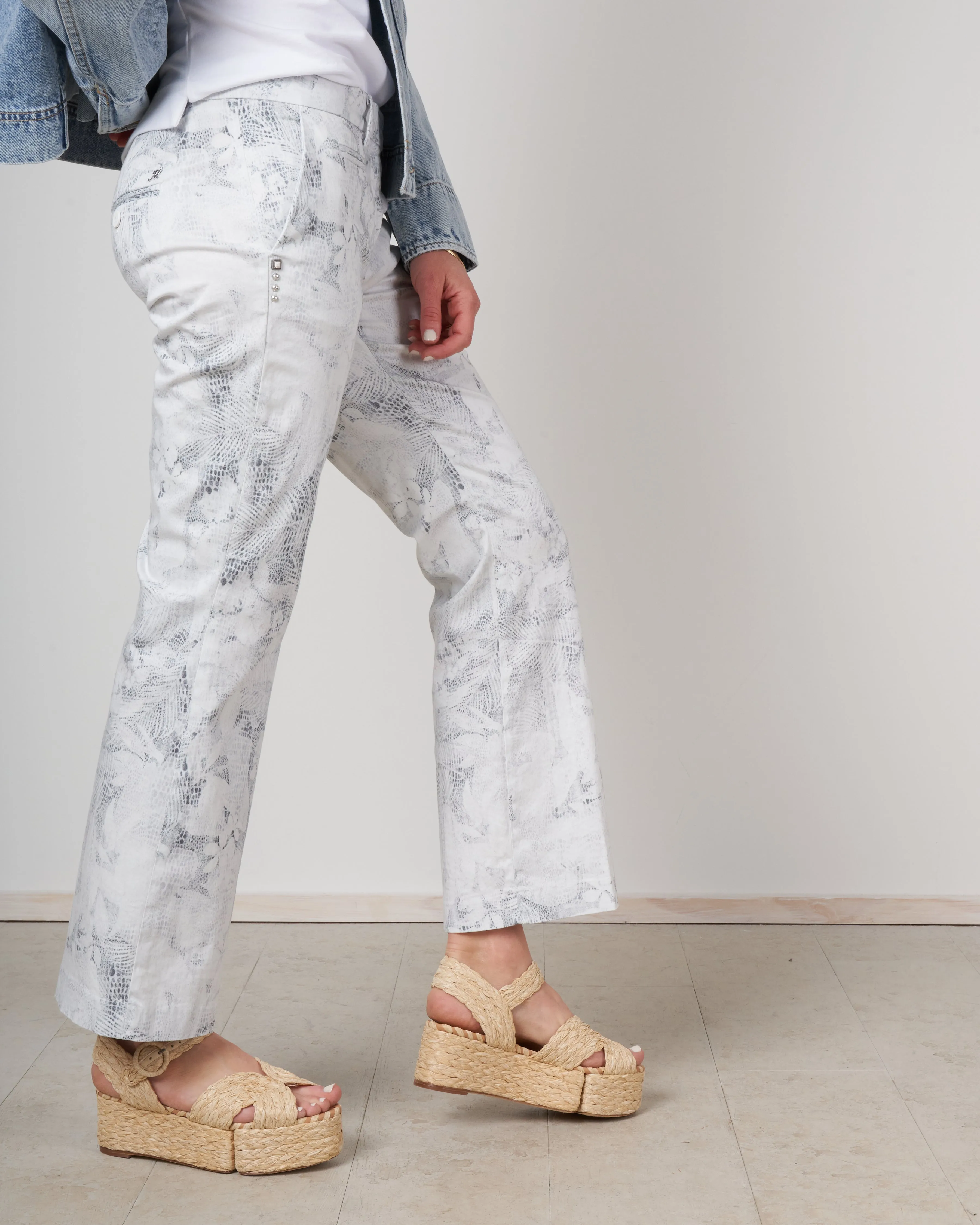 ny slim texured solid