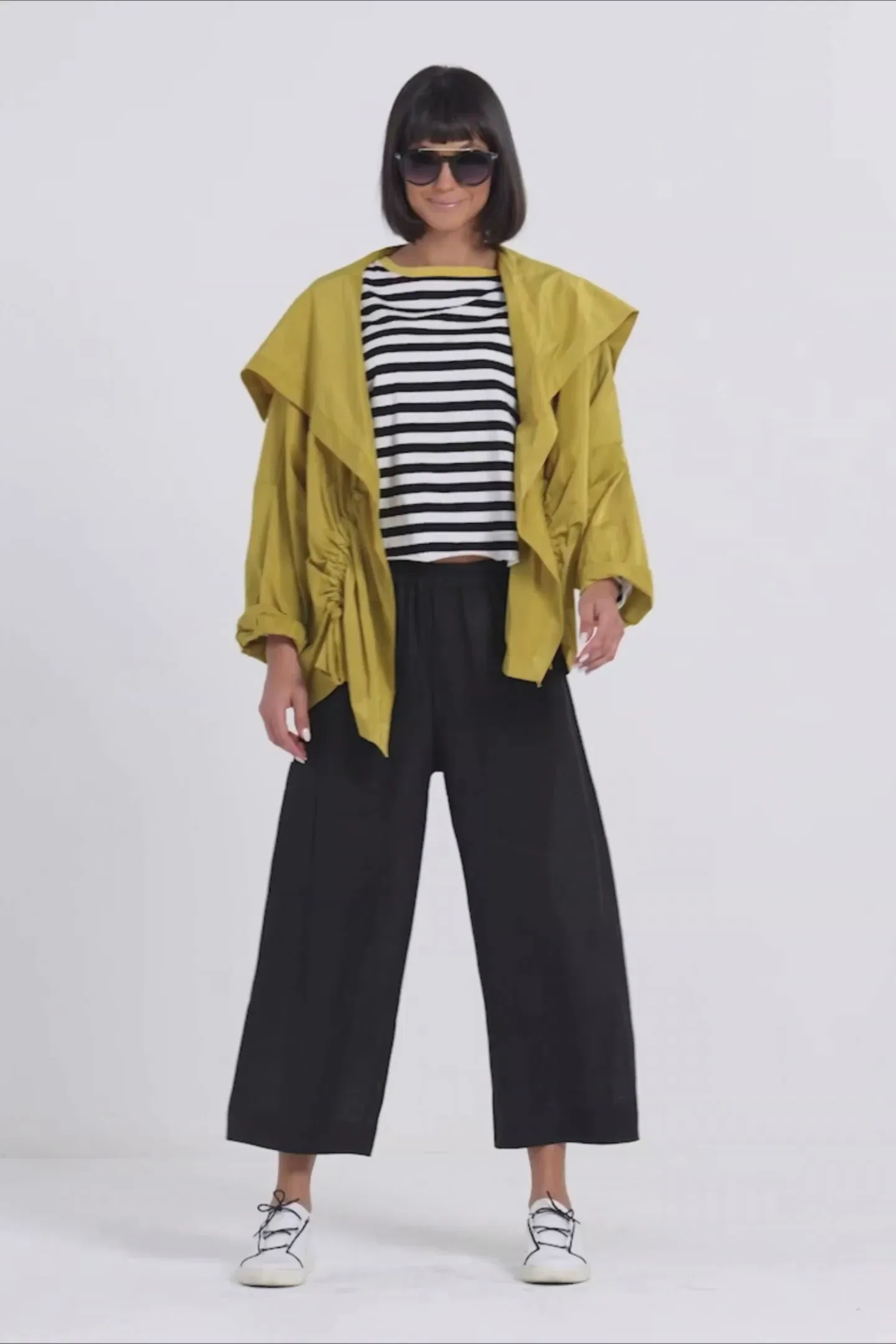 Planet - Handkerchief Linen Crop Pant - Black