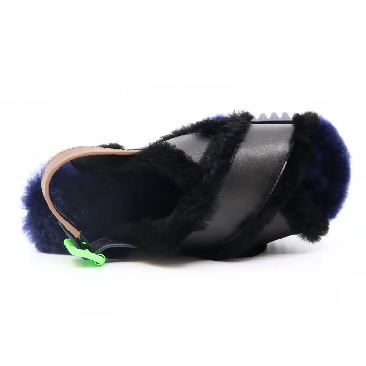 Plia Puffy Black