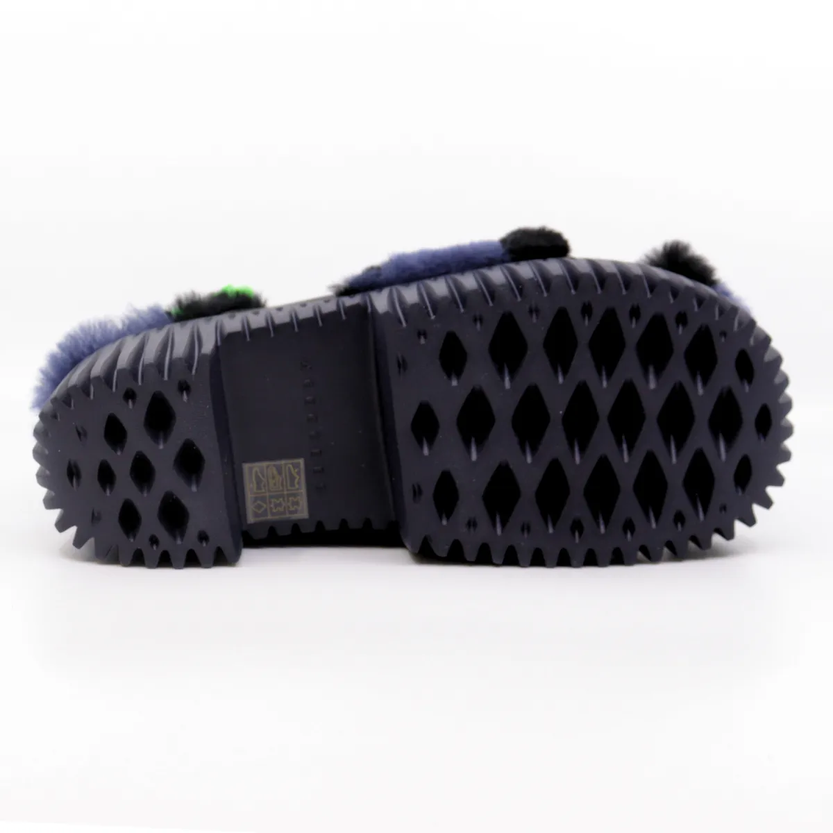 Plia Puffy Black