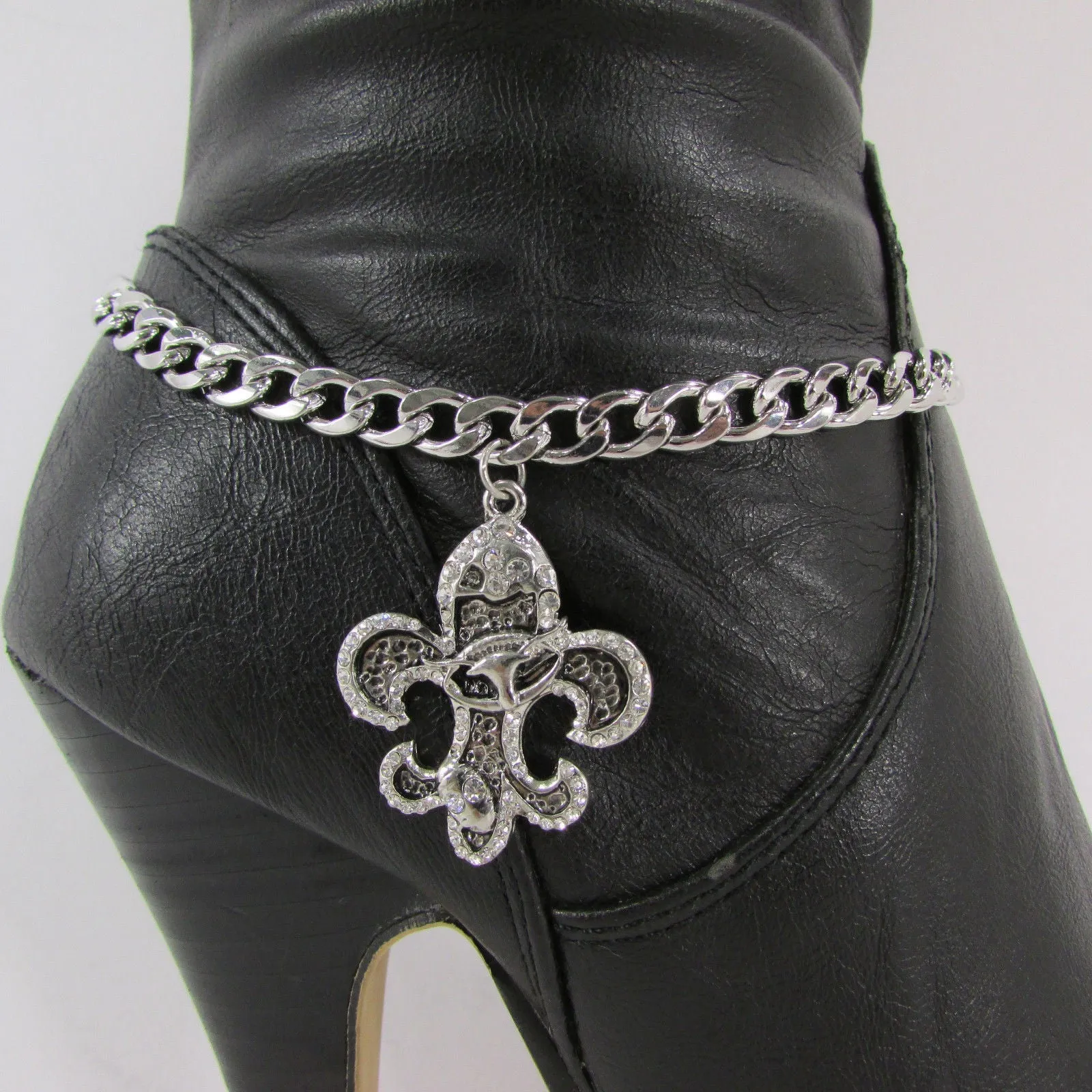 Rhinestone Outlined Fleur De Lis Pendant Boot Chain