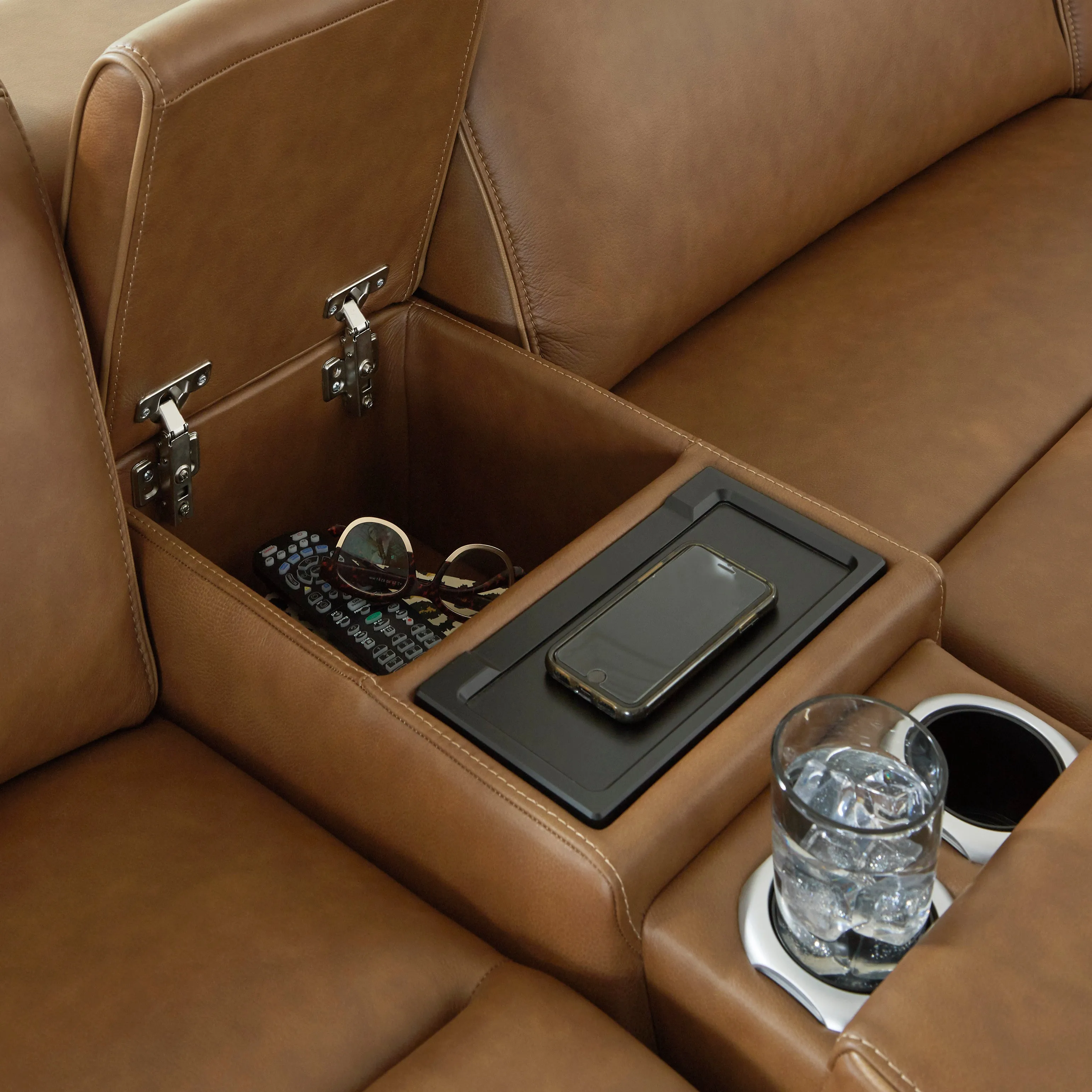 Rylee 6 Piece Leather Reclining Sectional
