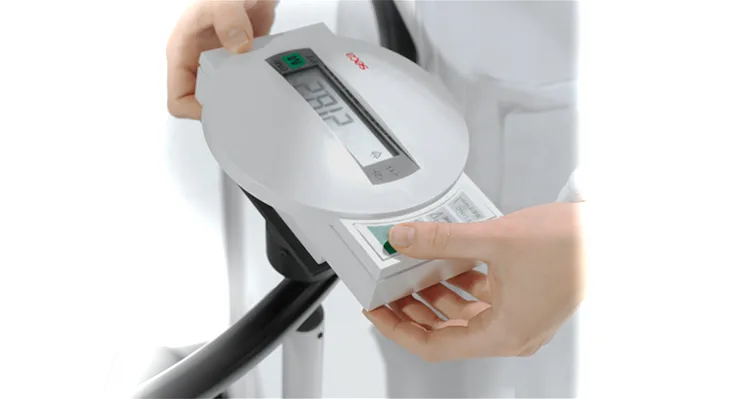 seca 645 - Class III high capacity handrail scale with large platform, BMI & wireless connectivity