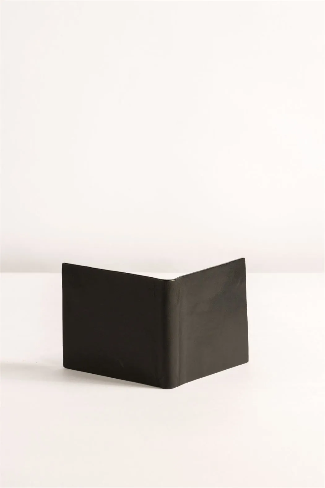 Tanned   I   Classic M Wallet      Black  TO/MW-BLK  I Leather Bag