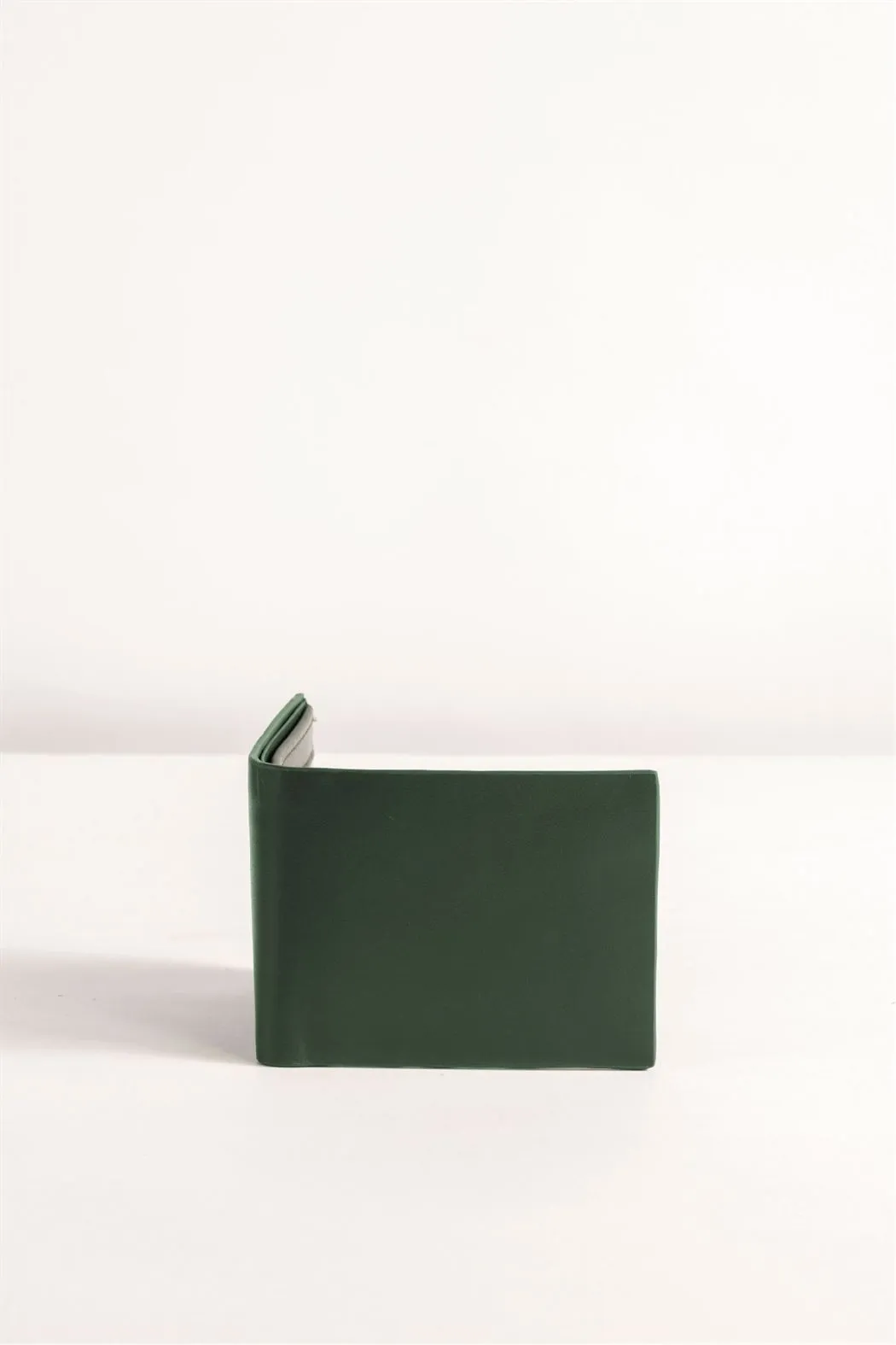 Tanned   I   Classic M Wallet      Dark Green  TO/MW-DG  I Leather Bag