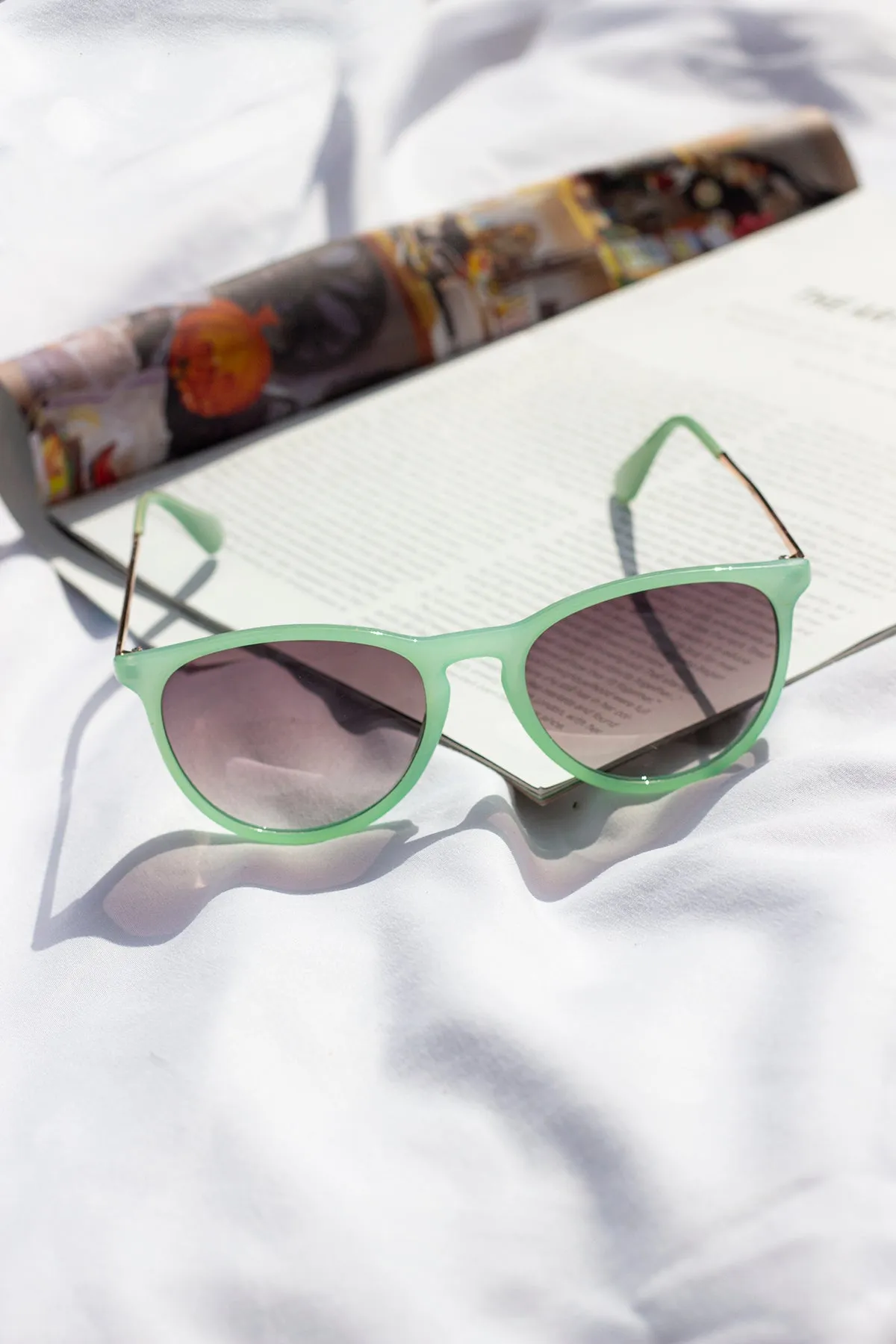 Traditional Style Sunglasses