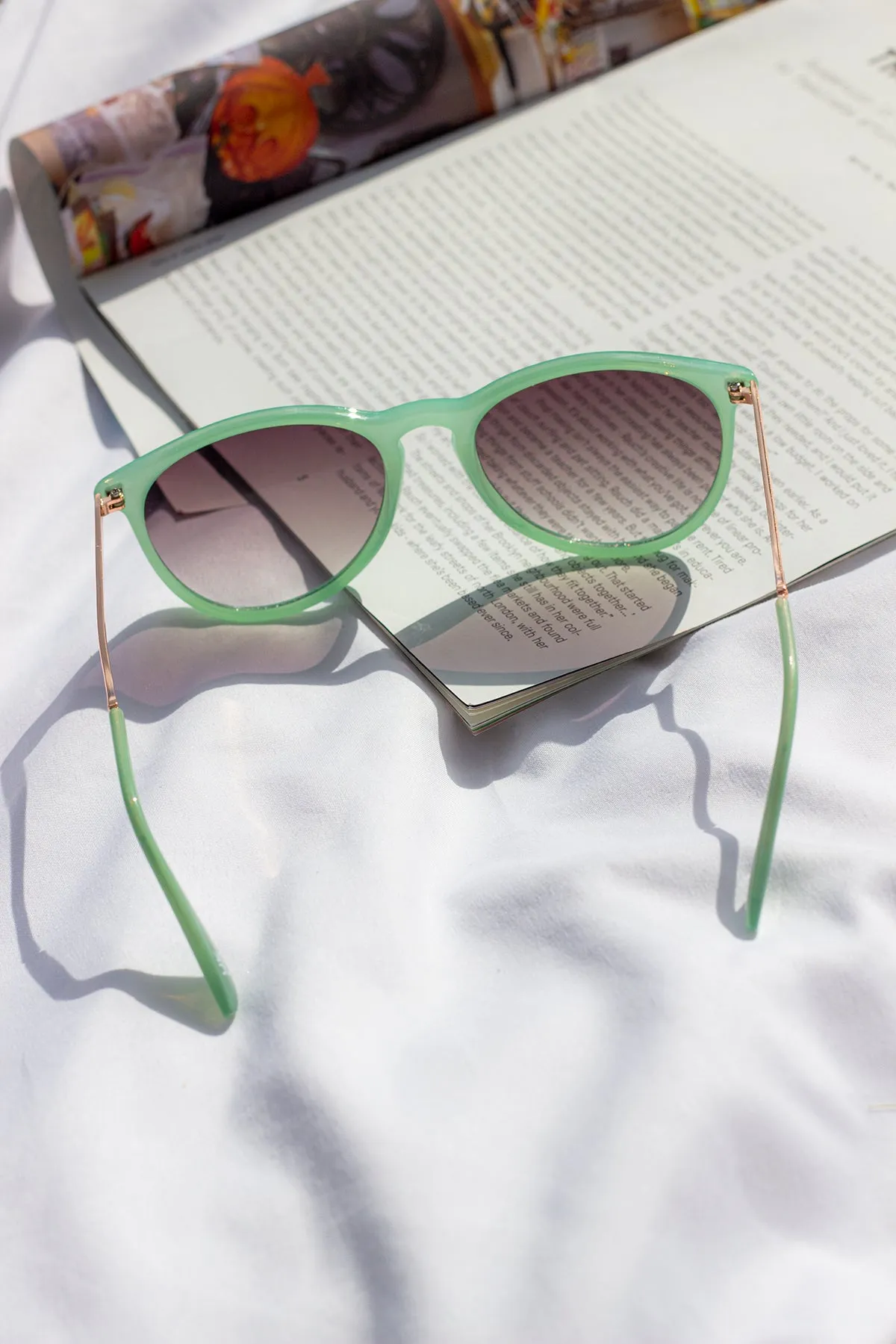 Traditional Style Sunglasses