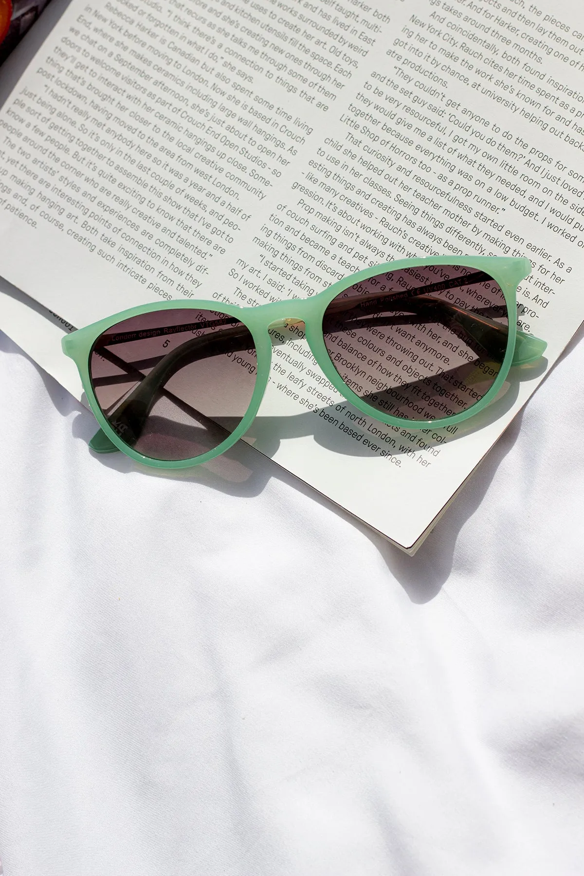 Traditional Style Sunglasses