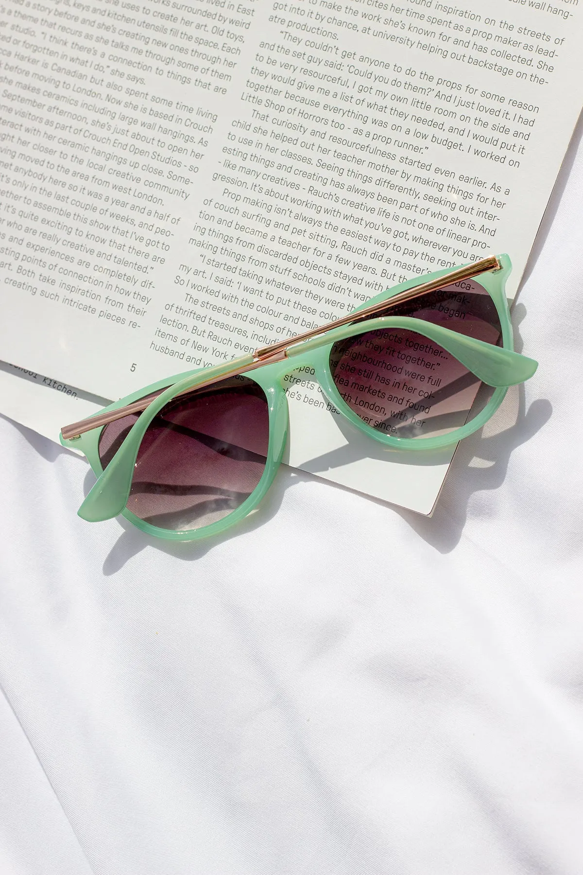 Traditional Style Sunglasses