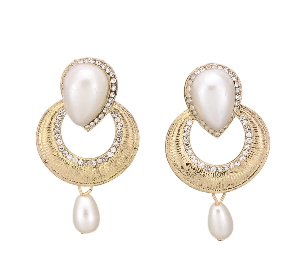 Trendy Oval Shape Earring Crystal Studded
