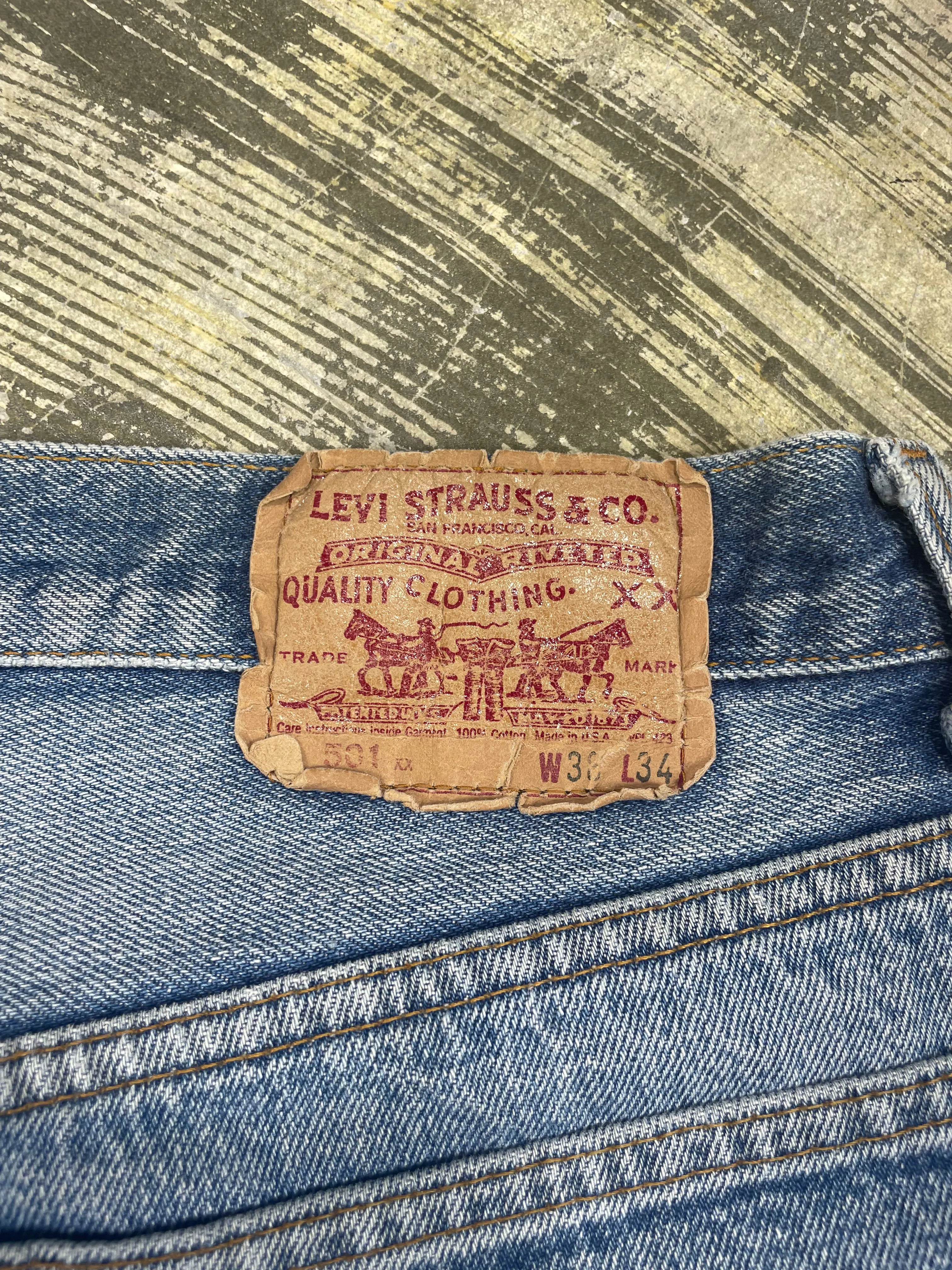Vintage Levi 501 USA Premium Wash & Paint Denim Jeans (JYJ-0326)