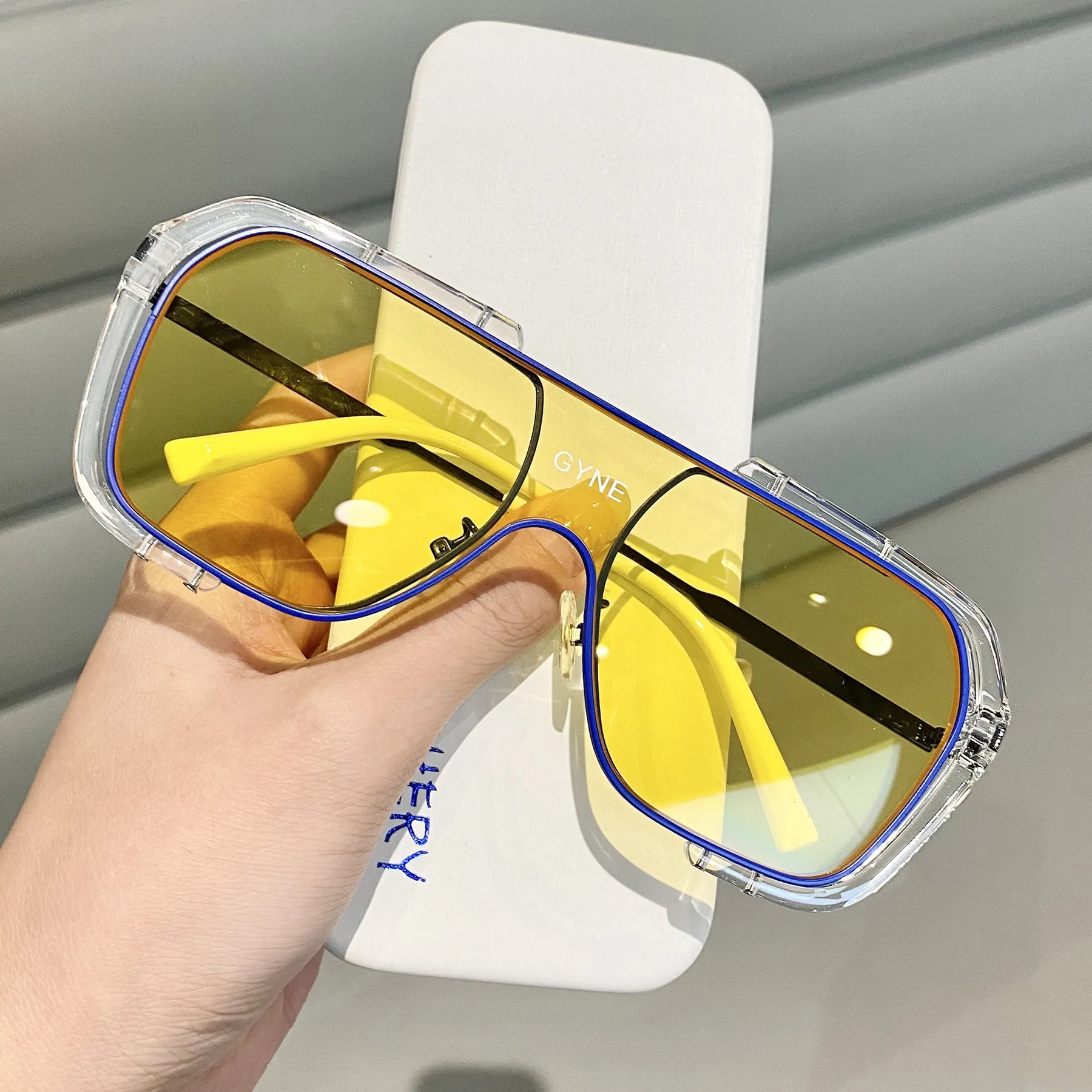 Vintage  Luxury Sunglasses Men Women Fashion Square Male Sun Glasses Vintage Driving Fishing Eyeglasses Sport Shades UV400