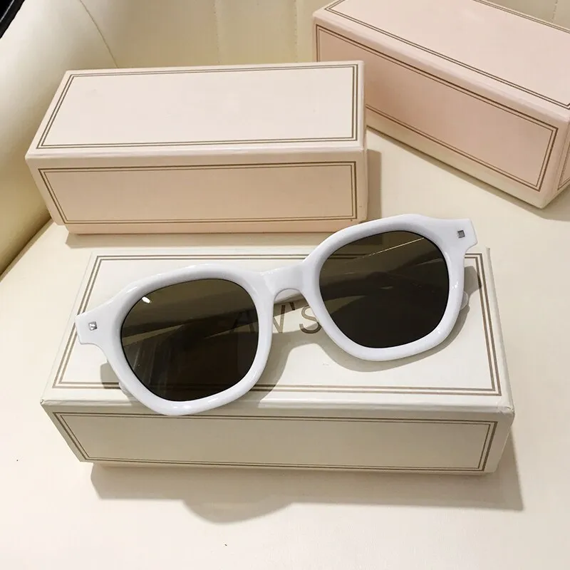 Vintage Women Trendy Square Rectangle Sunglasses