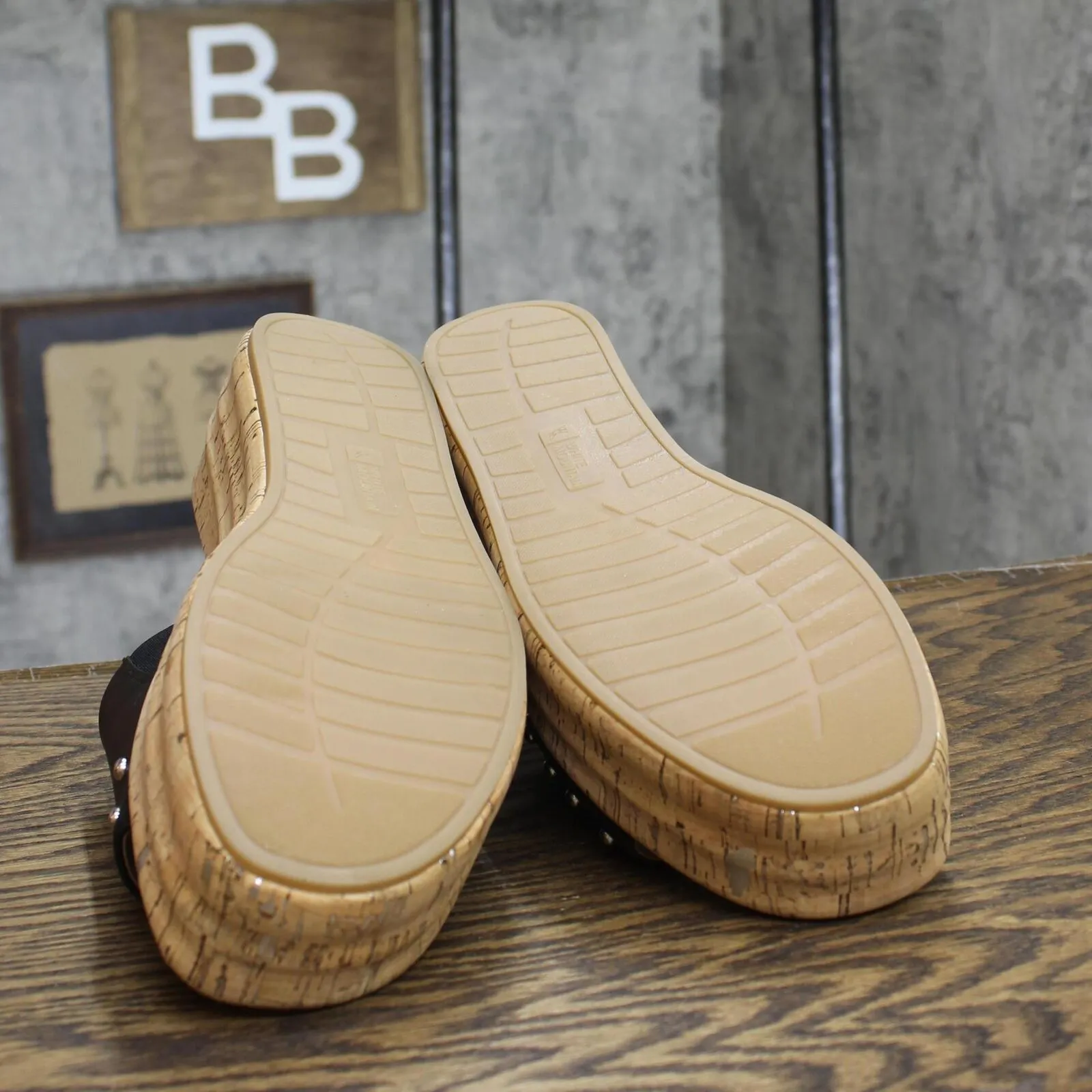 White Mountain Diligent Platform Wedge Slide Sandal Black / Burn / Smooth 9.5M