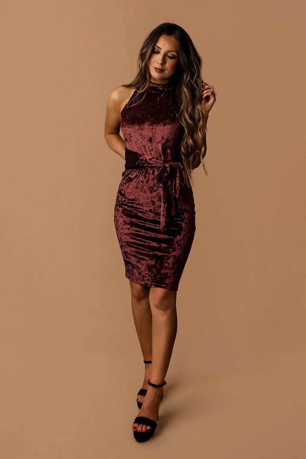 You Know Better Sleeveless Halter-Neck Velvet Dress (Black Cherry)
